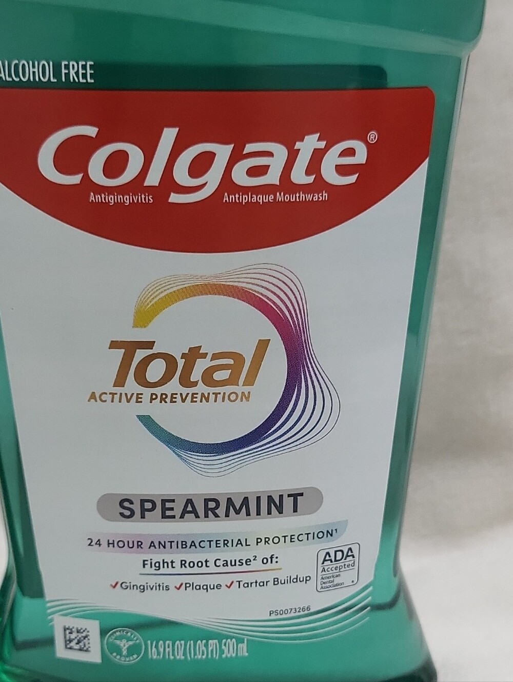 Colgate Total Spearmint Mouthwash - Green 2 Pk - Picture 5 of 12